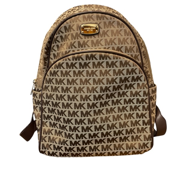 Michael Kors large backpack - Picture 1 of 12